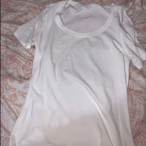 Lululemon tee